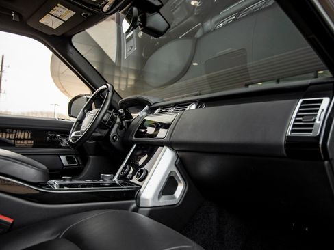 Used 2022 Land Rover Range Rover Westminster Edition image 44