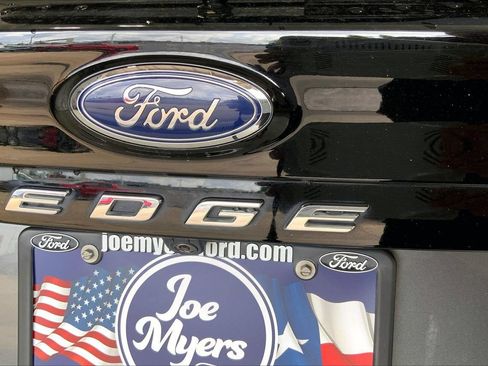 Used 2024 Ford Edge SE AWD/4WD image 9