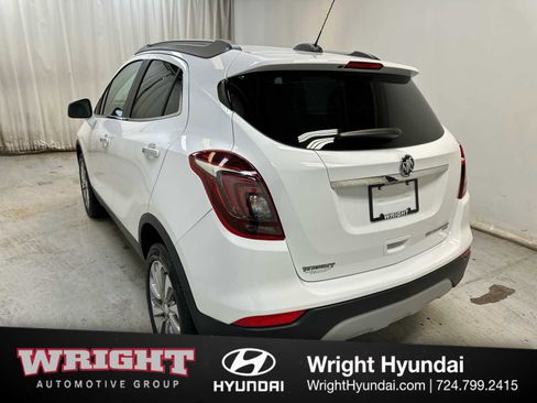 Used 2020 Buick Encore Preferred image 4