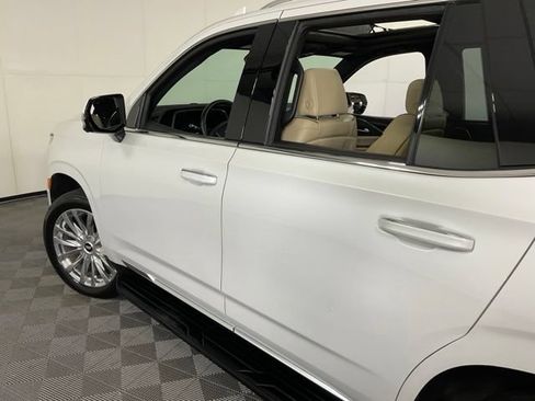 Used 2021 Cadillac Escalade Premium Luxury w/ Performance Package AWD/4WD image 36