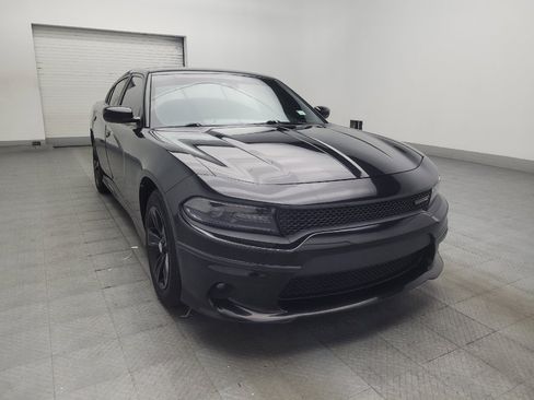 Used 2018 Dodge Charger SXT Plus RWD image 13