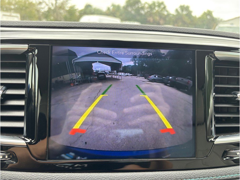 Used 2018 Chrysler Pacifica Limited FWD image 27