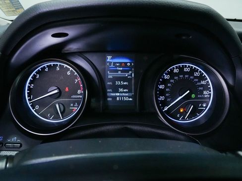Used 2021 Toyota Camry SE FWD image 16