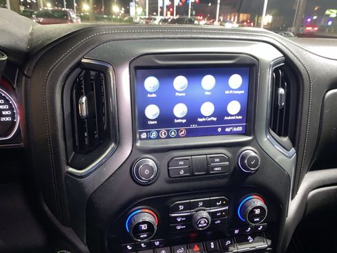 Used 2019 Chevrolet Silverado 1500 LTZ image 8