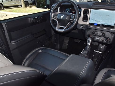 Certified 2025 Ford Bronco Outer Banks image 15