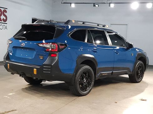 Used 2022 Subaru Outback Wilderness image 7