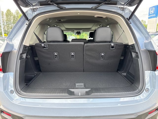 New 2026 Honda Pilot Touring image 13
