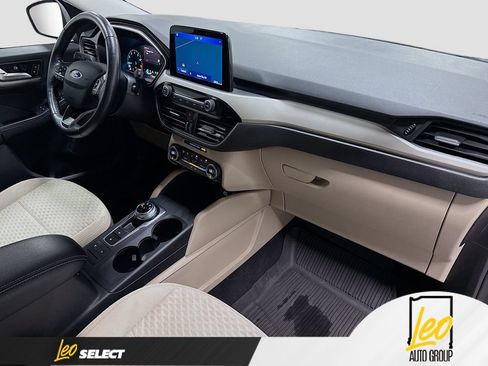 Used 2021 Ford Escape SE w/ Convenience Package FWD image 31