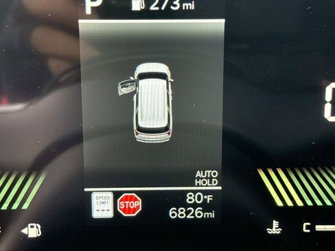 Used 2026 Kia Carnival image 37