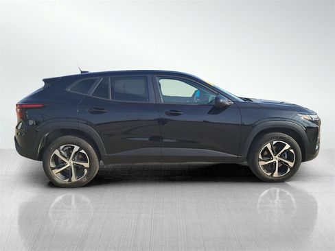 Certified 2024 Chevrolet Trax RS image 4