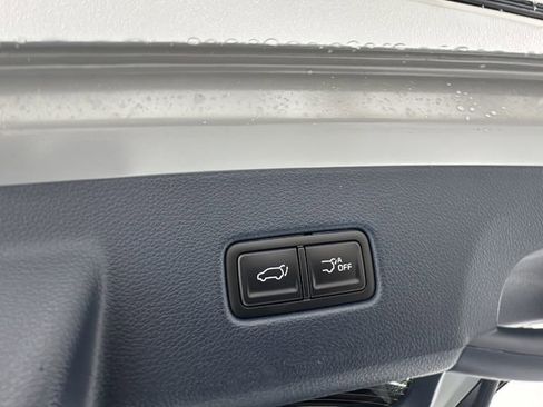 New 2026 Kia Carnival SX w/ SX Dark Edition Package FWD image 17