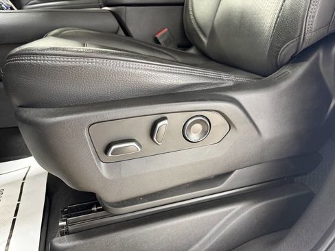 Used 2023 GMC Yukon Denali image 22