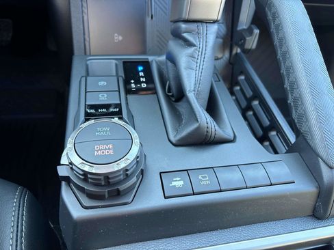 New 2026 Toyota 4Runner Limited image 15