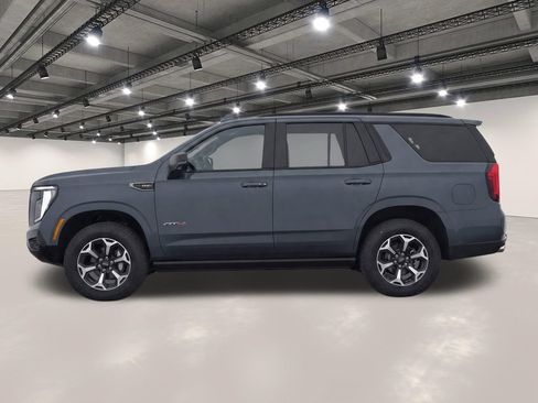 Used 2026 GMC Yukon AT4 w/ AT4 Premium Plus Package AWD/4WD image 6