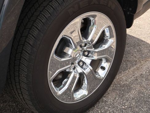 Used 2025 RAM 1500 Big Horn AWD/4WD image 44