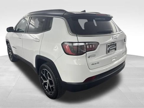 Used 2024 Jeep Compass Limited AWD/4WD image 5