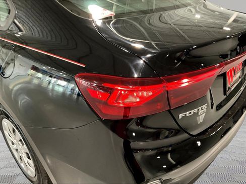 Used 2024 Kia Forte LX FWD image 22