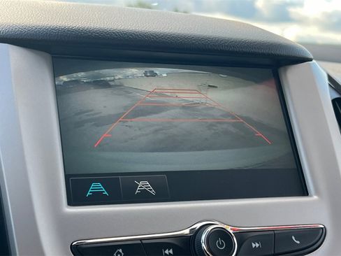 Used 2017 Chevrolet Cruze LS image 17