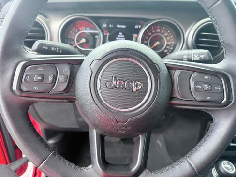 Used 2023 Jeep Wrangler Unlimited Sport image 16