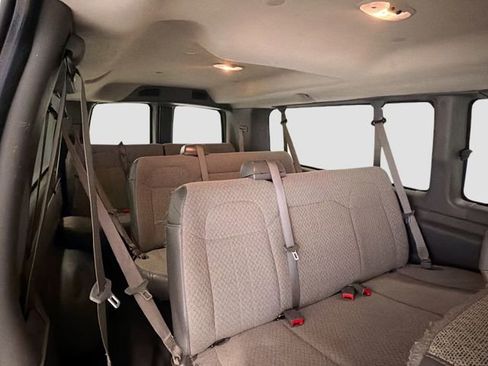 Used 2015 Chevrolet Express 3500 LT w/ LT Preferred Equipment Group image 17
