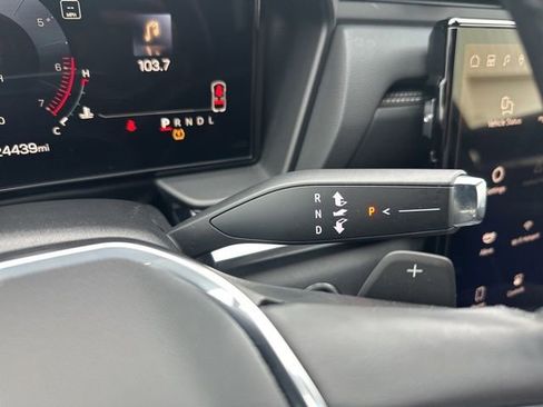 Used 2025 GMC Terrain Elevation image 22