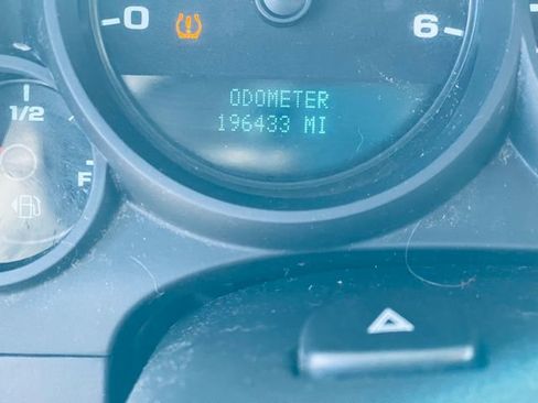 Used 2011 Chevrolet Silverado 1500 W/T image 13