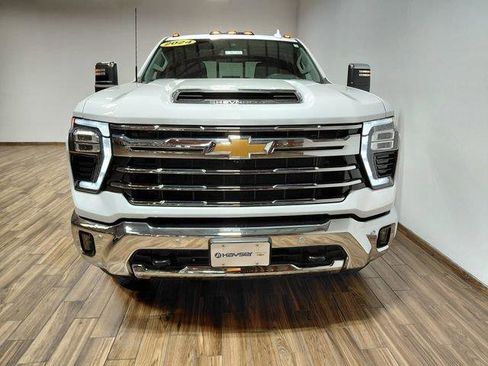 Used 2024 Chevrolet Silverado 2500 LTZ w/ LTZ Convenience Package AWD/4WD image 25