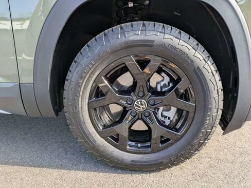 New 2026 Volkswagen Atlas Peak Edition AWD/4WD image 11