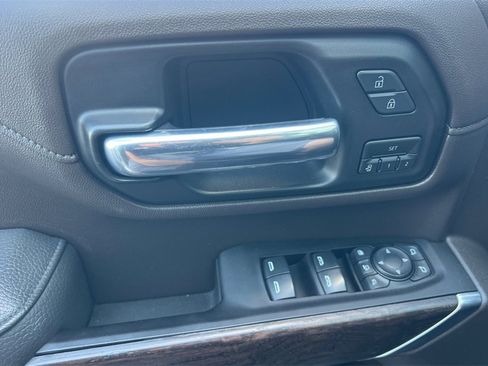 Used 2020 GMC Sierra 2500 Denali w/ Denali Ultimate Package image 12