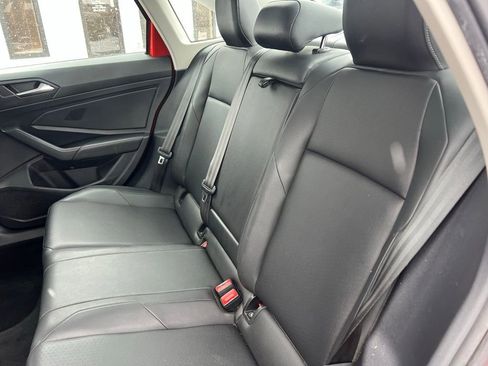 Used 2019 Volkswagen Jetta SE image 14