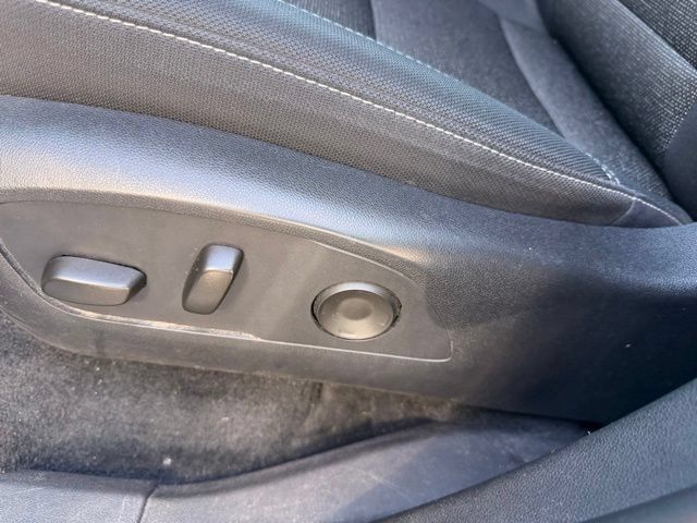 Certified 2024 Chevrolet Traverse LT FWD image 17