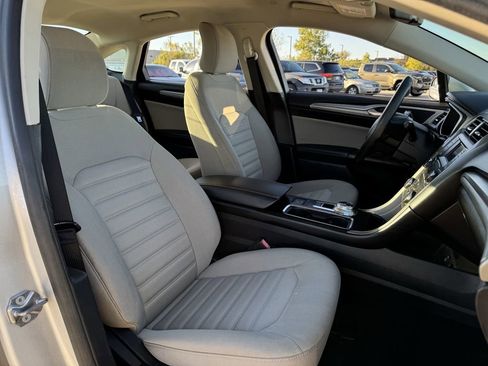 Used 2018 Ford Fusion S image 31