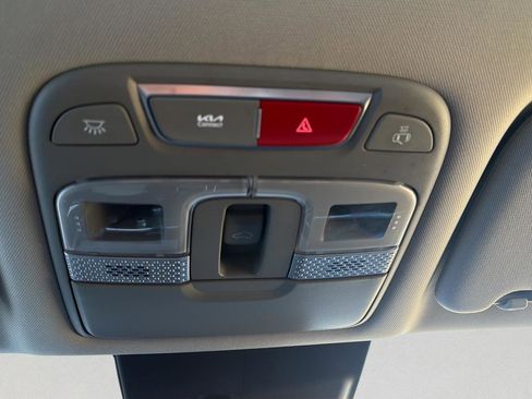 Used 2024 Kia Telluride S w/ S Sunroof Package image 21