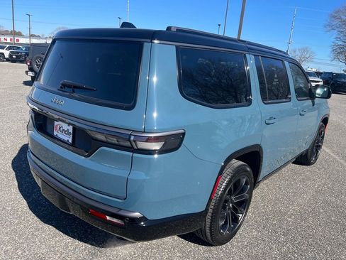 New 2026 Jeep Grand Wagoneer Summit w/ Rear Seat Video Group I image 32