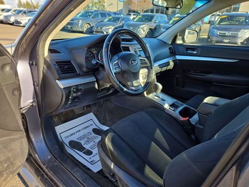 Used 2014 Subaru Legacy 2.5i Premium image 11