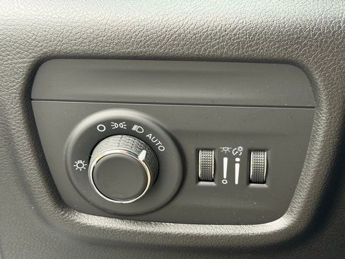 Certified 2021 Jeep Grand Cherokee L Laredo w/ Luxury Tech Group I image 29