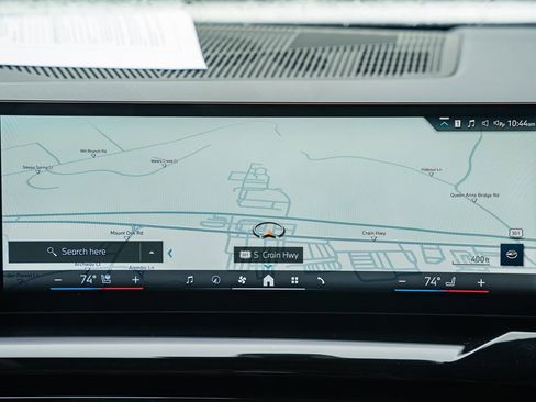 Used 2025 BMW 530i xDrive w/ Premium Package image 20