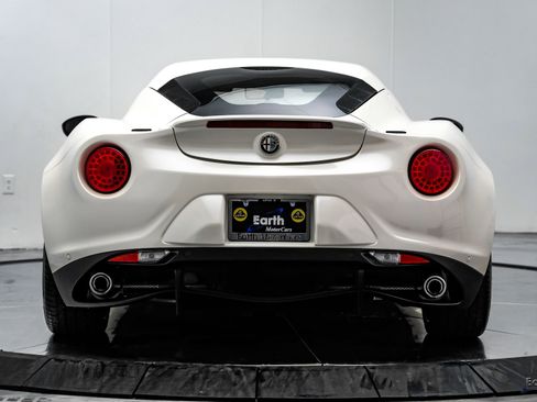 Used 2015 Alfa Romeo 4C Coupe w/ Leather Interior Group RWD image 12