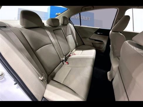 Used 2016 Honda Accord LX image 21
