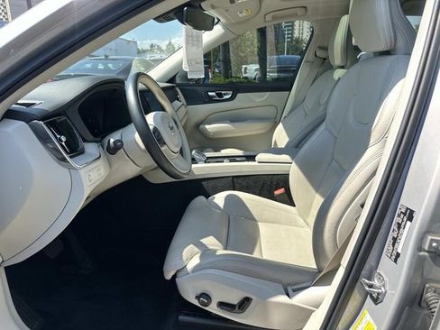 Used 2022 Volvo XC60 B5 Inscription w/ Advanced Package FWD image 20