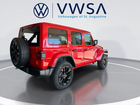 Used 2024 Jeep Wrangler Unlimited Sahara image 8