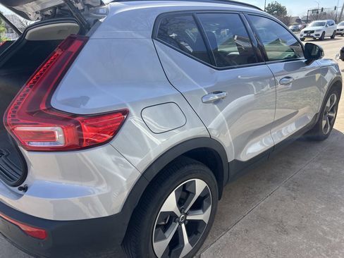 Used 2023 Volvo XC40 B5 Plus w/ Protection Package Premier image 6