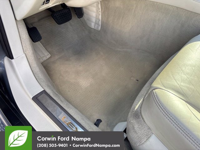 Used 2002 Lexus SC 430 Convertible RWD image 24