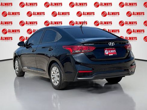 Used 2022 Hyundai Accent SE FWD image 8