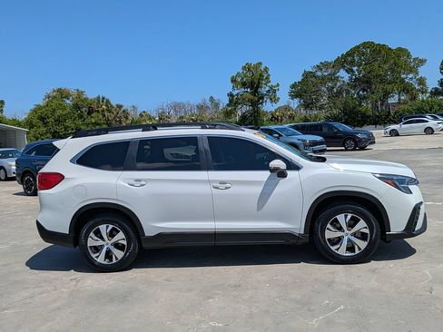 Used 2023 Subaru Ascent Premium w/ Convenience Package AWD/4WD image 9