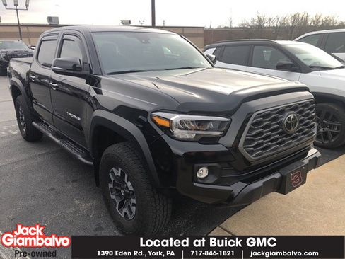 Used 2023 Toyota Tacoma TRD Off-Road image 1