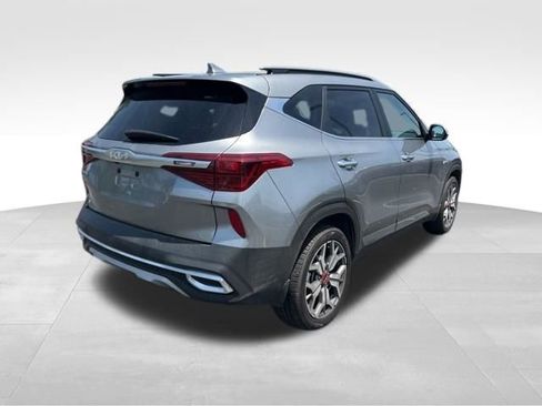 Certified 2023 Kia Seltos SX w/ SX Sunroof Package AWD/4WD image 8