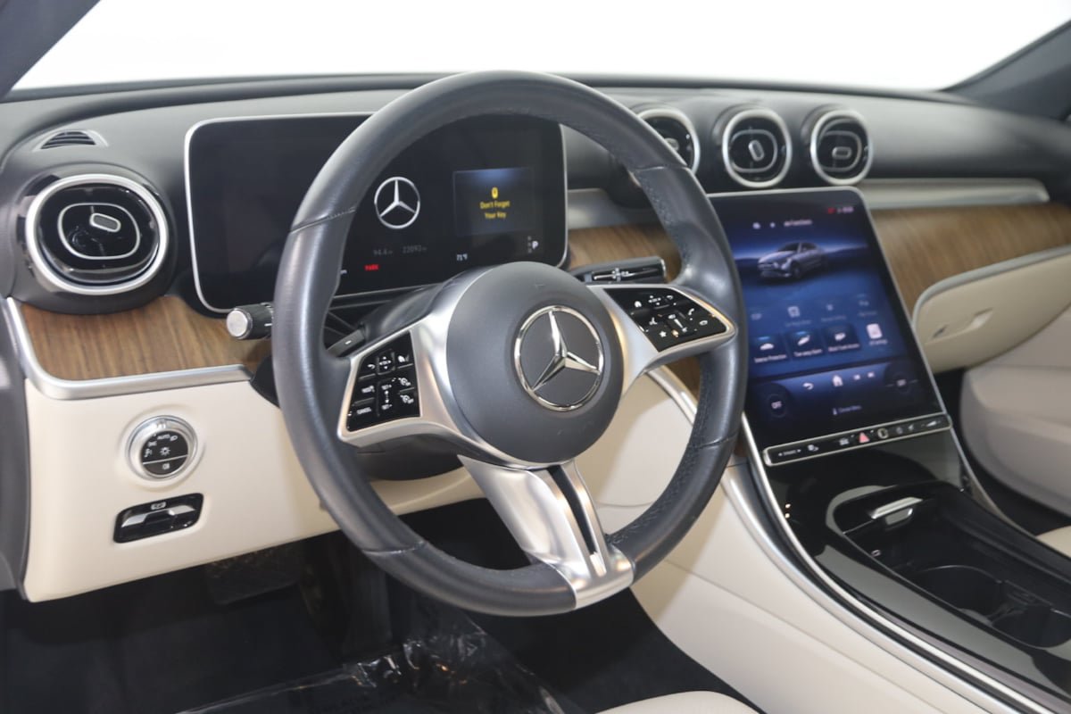 Used 2024 Mercedes-Benz C 300 4MATIC Sedan image 6