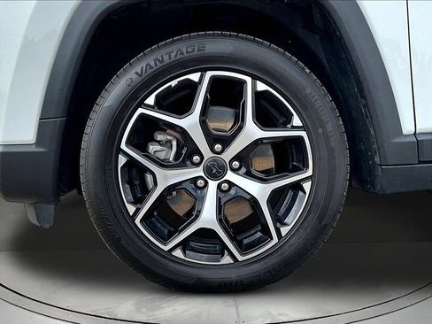 Used 2025 Jeep Compass Limited AWD/4WD image 36