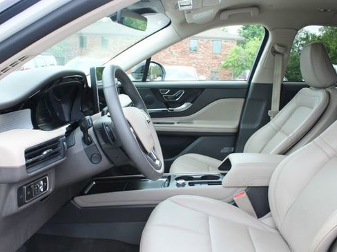 Used 2023 Lincoln Corsair AWD w/ Equipment Group 101A image 13